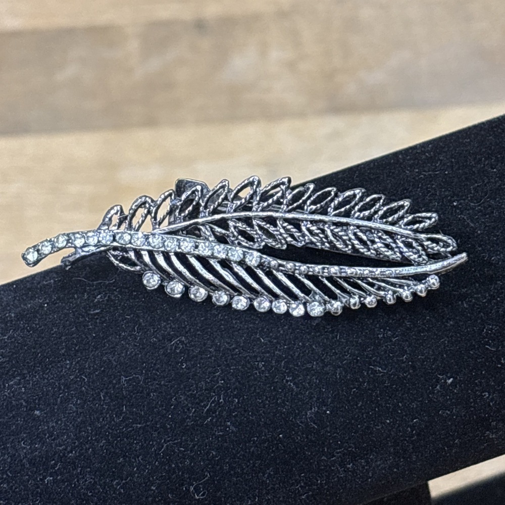 Vintage 1950s 60s Japan Silver Tone Rhinestone Pave Feather Hair Clip Barrette